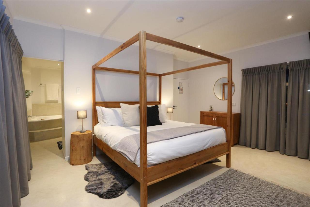 מוסל ביי The Lookout Guest House חדר תמונה